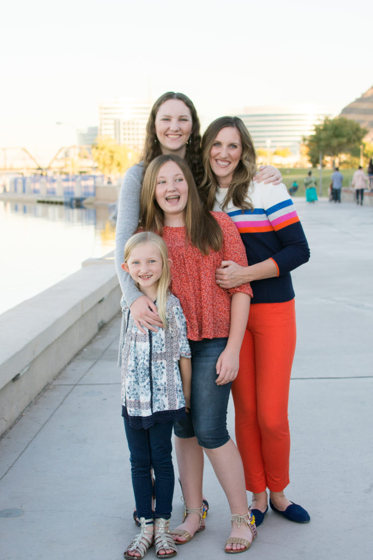 Mother and daughters at Tempe Town Lake in Arizona. Photographer Melissa Maxwell of Jubilee Family Photography in Gilbert, AZ.